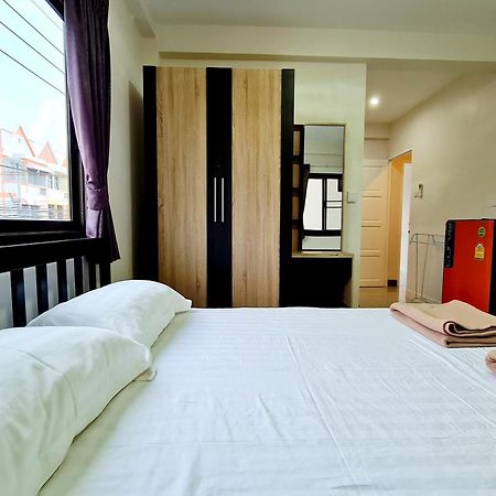 Tp House@Naka Daire Phuket Dış mekan fotoğraf