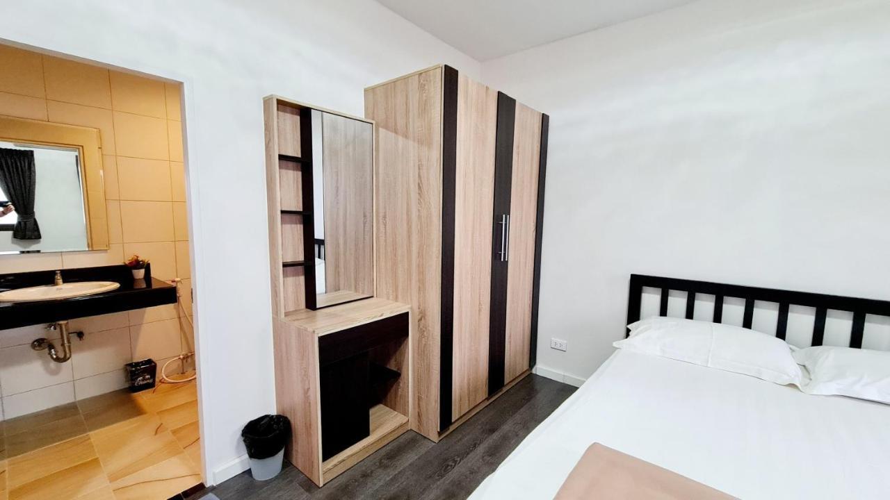 Tp House@Naka Daire Phuket Dış mekan fotoğraf